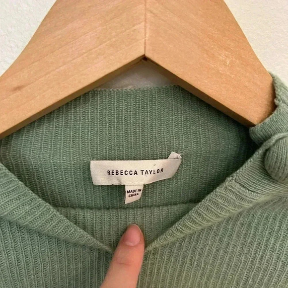 Rebecca Taylor Mint Wool Blend Mock Neck
Ribbed Balloon Sleeve Button Sweater XS - Picture 5 of 13